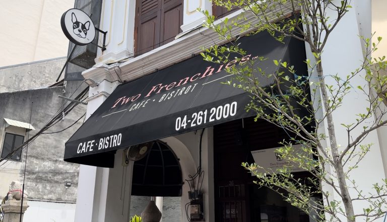 A Relaxing Weekend Afternoon at Two Frenchies Cafe Bistro